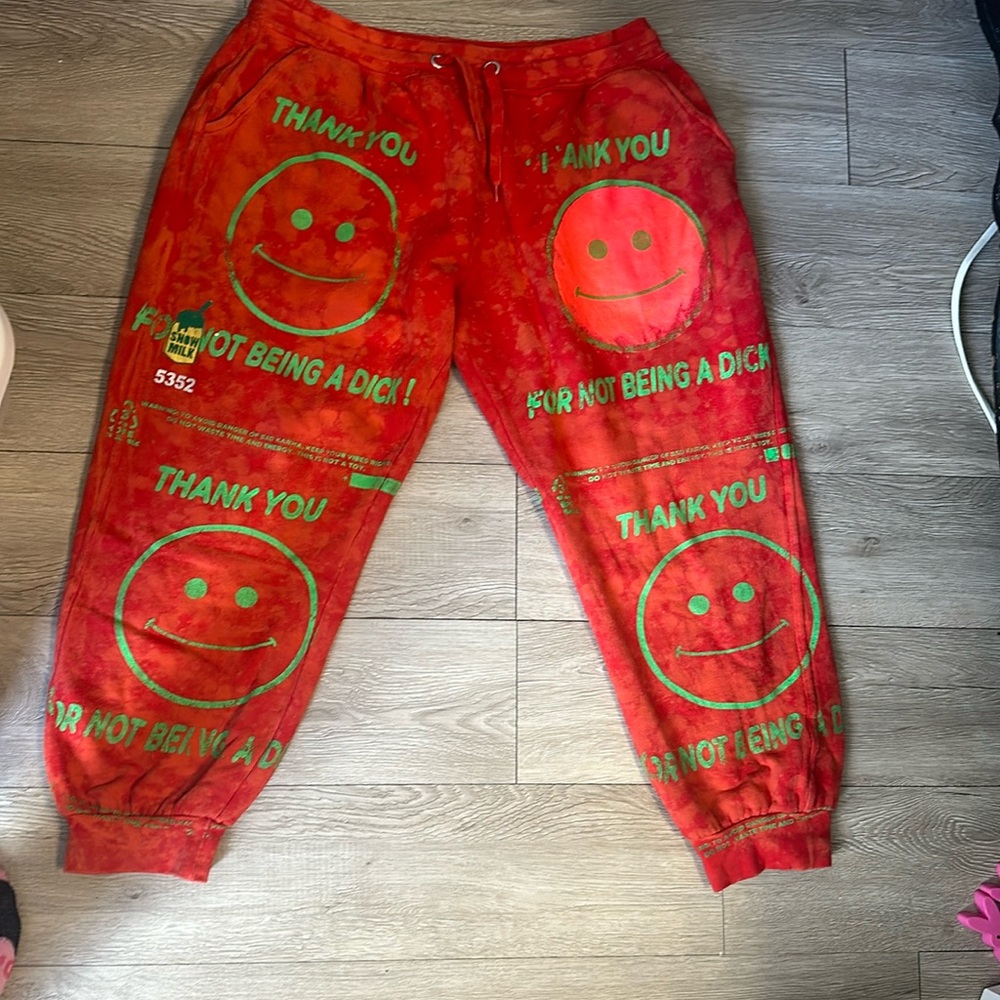 Snow milk, distressed, sweatpants